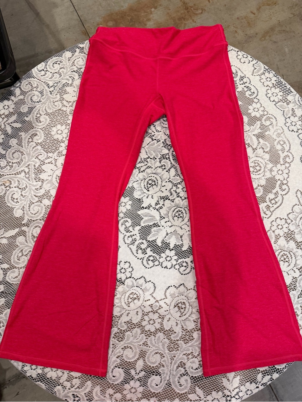 Women’s Heather Red Flare Leggings